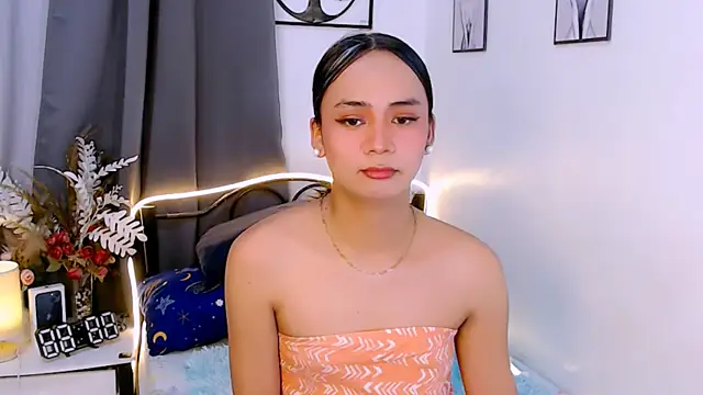 Zialustts online show from November 23, 2025, 2:00 am