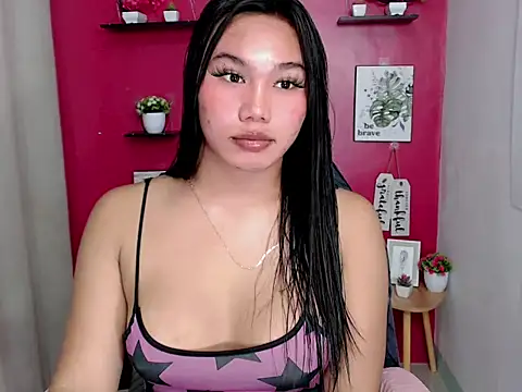 Snapshot of liane_mei chatting on April 24, 2026, 12:18 pm liane mei online show from April 24, 2026, 12:18 pm