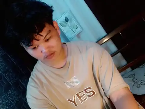 Reynelcock online show from October 10, 2025, 12:31 am