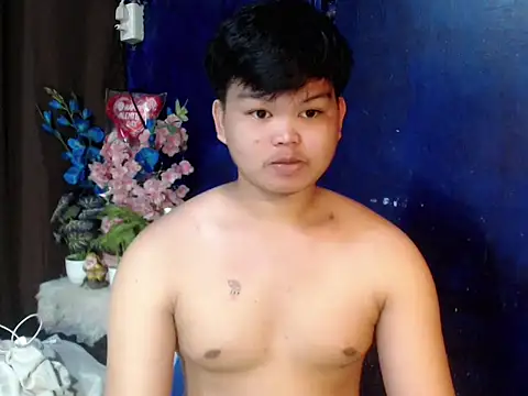 Reynelcock online show from March 7, 2026, 3:09 pm