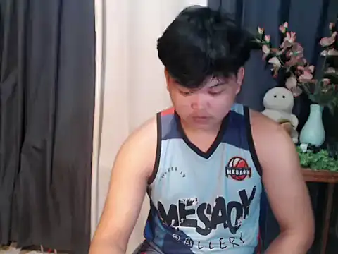 Reynelcock online show from April 5, 2026, 8:55 am