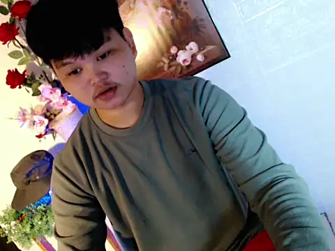 Snapshot of Reynelcock chatting on June 11, 2026, 6:44 am Reynelcock online show from June 11, 2026, 6:44 am
