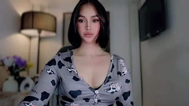 anna lala7 online show from April 6, 2026, 8:21 pm