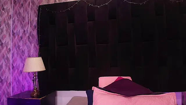 wensheng  online show from November 4, 2025, 7:13 pm