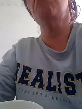 Snapshot of Chantalvedette chatting on November 30, 2025, 6:23 pm Chantalvedette online show from November 30, 2025, 6:23 pm