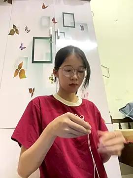 meomeo2k6 online show from October 27, 2025, 1:37 pm