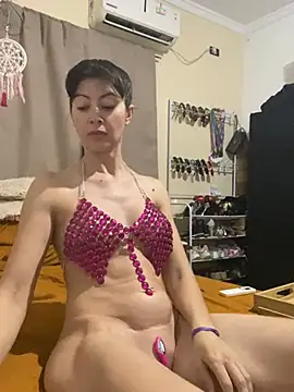 Snapshot of aphrodite_sexy chatting on April 23, 2026, 9:28 pm aphrodite sexy online show from April 23, 2026, 9:28 pm