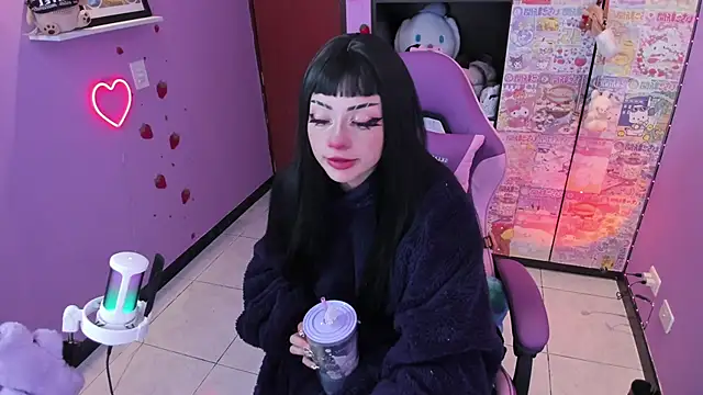 Vero Osb  online show from October 29, 2025, 1:08 am