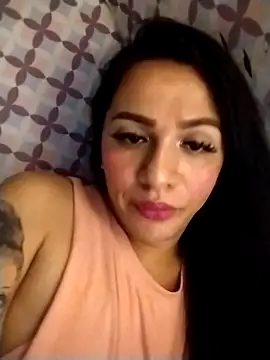 enoria1992 online show from April 10, 2026, 6:34 pm