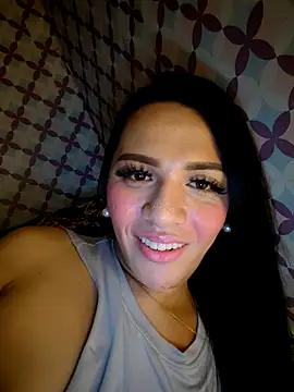 Snapshot of enoria1992 chatting on July 13, 2026, 2:53 pm enoria1992 online show from July 13, 2026, 2:53 pm