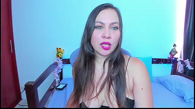Snapshot of Luna-Gomez chatting on April 22, 2026, 3:24 pm Luna-Gomez online show from April 22, 2026, 3:24 pm