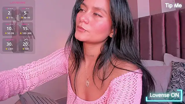 Miiaa jones online show from January 14, 2026, 1:28 pm