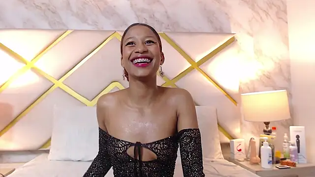 LorenBeiker- online show from September 18, 2025, 12:07 pm