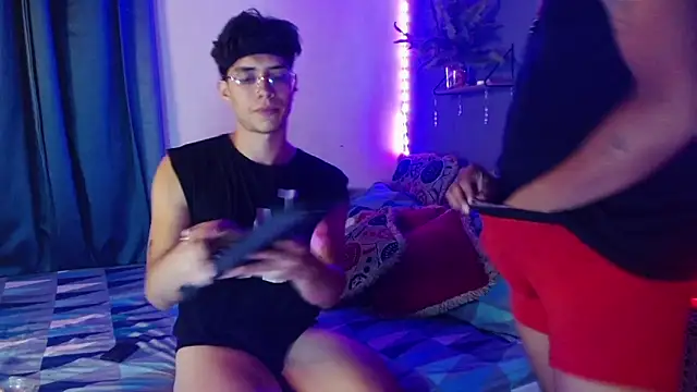 Dylann west online show from September 25, 2025, 3:54 am