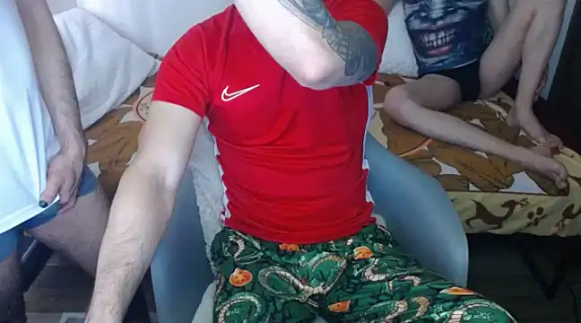 Snapshot of bossking017 chatting on January 27, 2025, 5:15 pm bossking017 online show from January 27, 2025, 5:15 pm