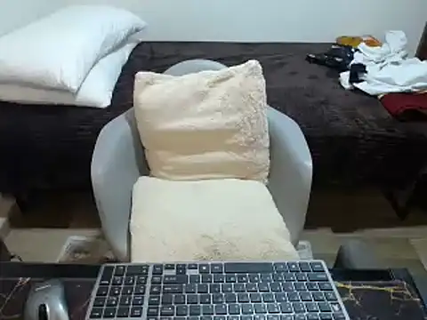 Snapshot of bossking017 chatting on January 31, 2025, 11:35 pm bossking017 online show from January 31, 2025, 11:35 pm