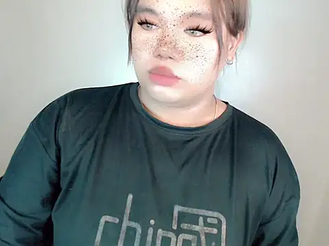 Snapshot of itsmeyourgirlfucker chatting on October 21, 2025, 11:44 am itsmeyourgirlfucker online show from October 21, 2025, 11:44 am
