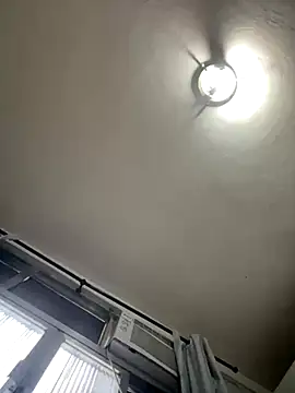 Isabelaa  online show from November 27, 2025, 9:06 pm