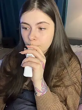 Lovely Waifu online show from March 11, 2026, 11:27 am