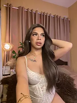 Snapshot of Nyxie_luxx chatting on February 22, 2026, 6:39 pm Nyxie luxx online show from February 22, 2026, 6:39 pm