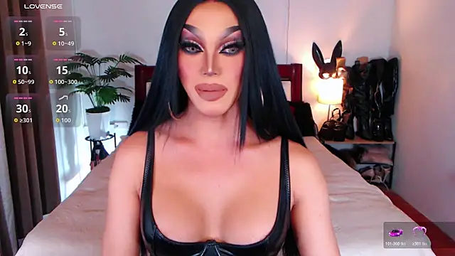 Snapshot of xQueenElektrax chatting on February 1, 2026, 5:17 am xQueenElektrax online show from February 1, 2026, 5:17 am