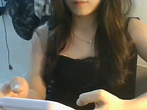 Linzly online show from October 4, 2025, 5:00 pm