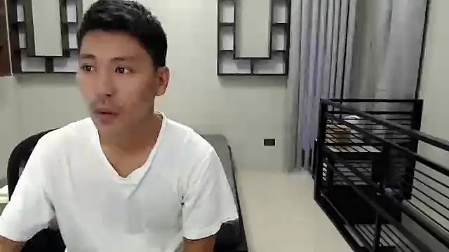 Snapshot of hot_derfs27 chatting on October 19, 2025, 12:44 am hot derfs27 online show from October 19, 2025, 12:44 am