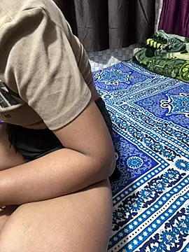 Hot Jaanvi  online show from March 25, 2026, 4:29 am