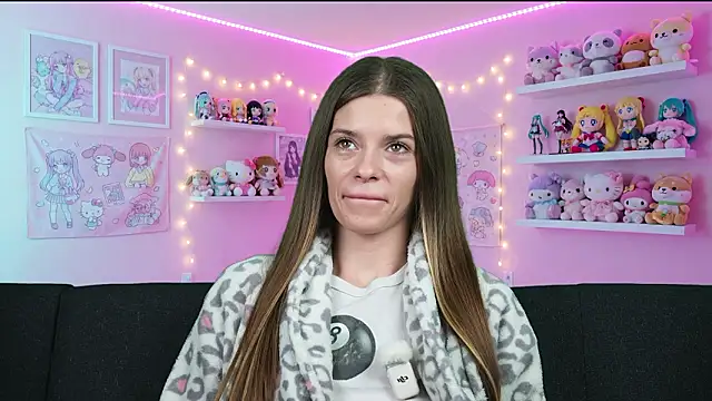 sukie spooky online show from April 2, 2026, 3:26 am