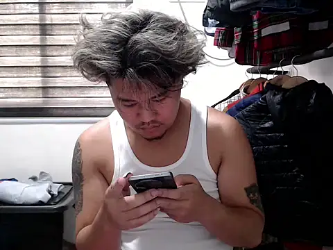 Snapshot of tastylicious_John19 chatting on December 2, 2025, 3:34 am tastylicious John19 online show from December 2, 2025, 3:34 am