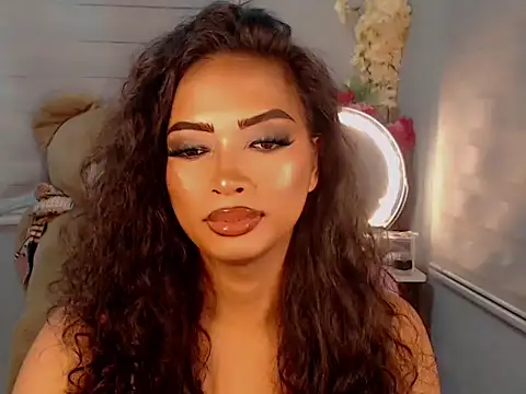 KathRouge online show from October 9, 2025, 11:52 am