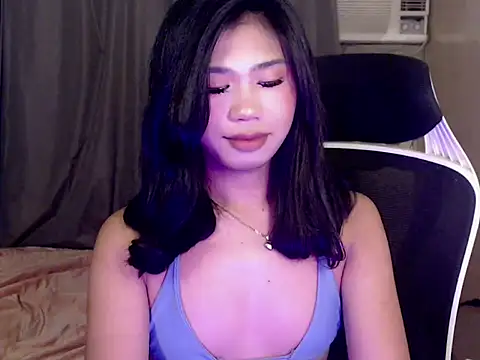 Snapshot of KathRouge chatting on July 3, 2026, 10:32 am KathRouge online show from July 3, 2026, 10:32 am