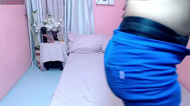 Herbielustts online show from June 18, 2026, 2:32 pm