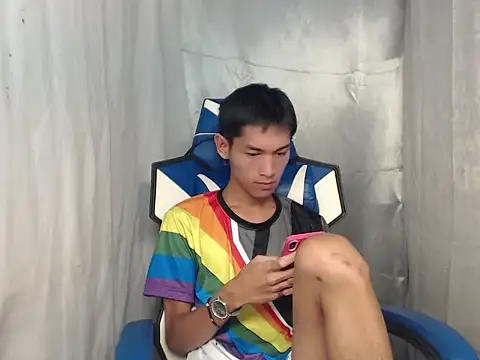 Snapshot of riks_tyler chatting on June 21, 2026, 2:52 pm riks tyler online show from June 21, 2026, 2:52 pm