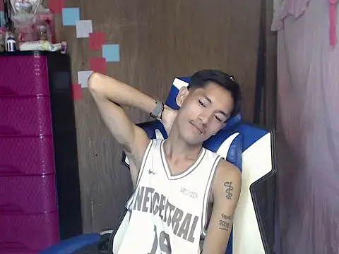 Snapshot of riks_tyler chatting on July 23, 2026, 3:10 pm riks tyler online show from July 23, 2026, 3:10 pm
