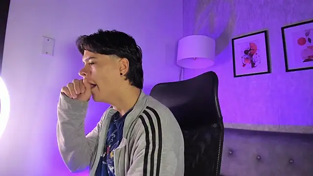 BenitoSaenz online show from September 23, 2025, 12:08 pm