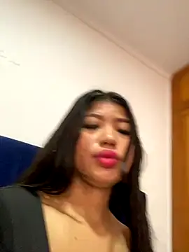 Luna 20x online show from September 15, 2025, 6:52 pm