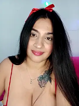 VALENTINA ROUSE  online show from April 18, 2026, 1:31 am