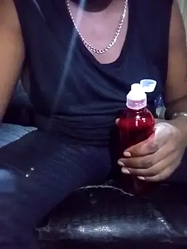 OnlyMoneyIwanT online show from February 25, 2026, 1:43 pm