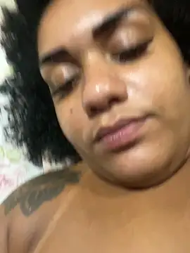 Snapshot of morenaluaa chatting on October 13, 2025, 12:43 am morenaluaa online show from October 13, 2025, 12:43 am