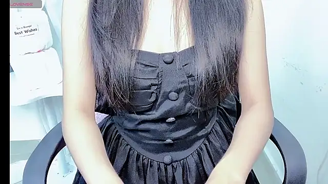 Mint2k online show from December 17, 2025, 1:39 pm