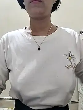 love sexy090 online show from March 25, 2026, 11:44 pm