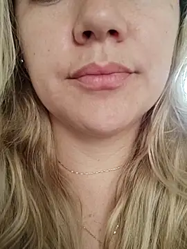 cameron 06 online show from April 28, 2026, 12:21 pm