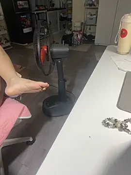 Mina048 online show from October 8, 2025, 7:22 pm