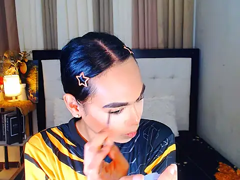 Savanna White online show from September 12, 2025, 12:11 am