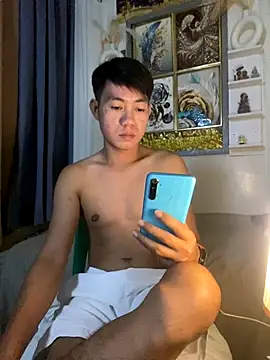 Snapshot of xshyboyx chatting on September 10, 2025, 3:23 pm xshyboyx online show from September 10, 2025, 3:23 pm