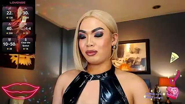 FridaHumphrey online show from September 14, 2025, 5:56 pm