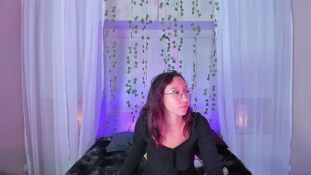 CamiGox online show from April 16, 2026, 3:29 am