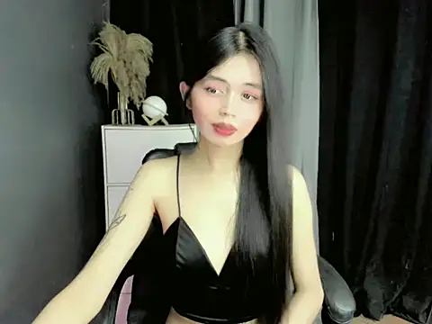 Snapshot of LexiLove chatting on November 10, 2025, 11:31 am LexiLove online show from November 10, 2025, 11:31 am