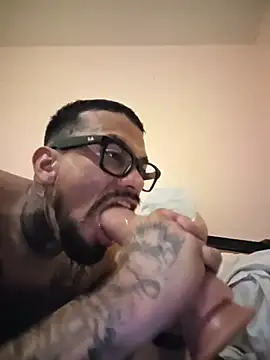 Cnutt310 online show from February 8, 2026, 4:49 am